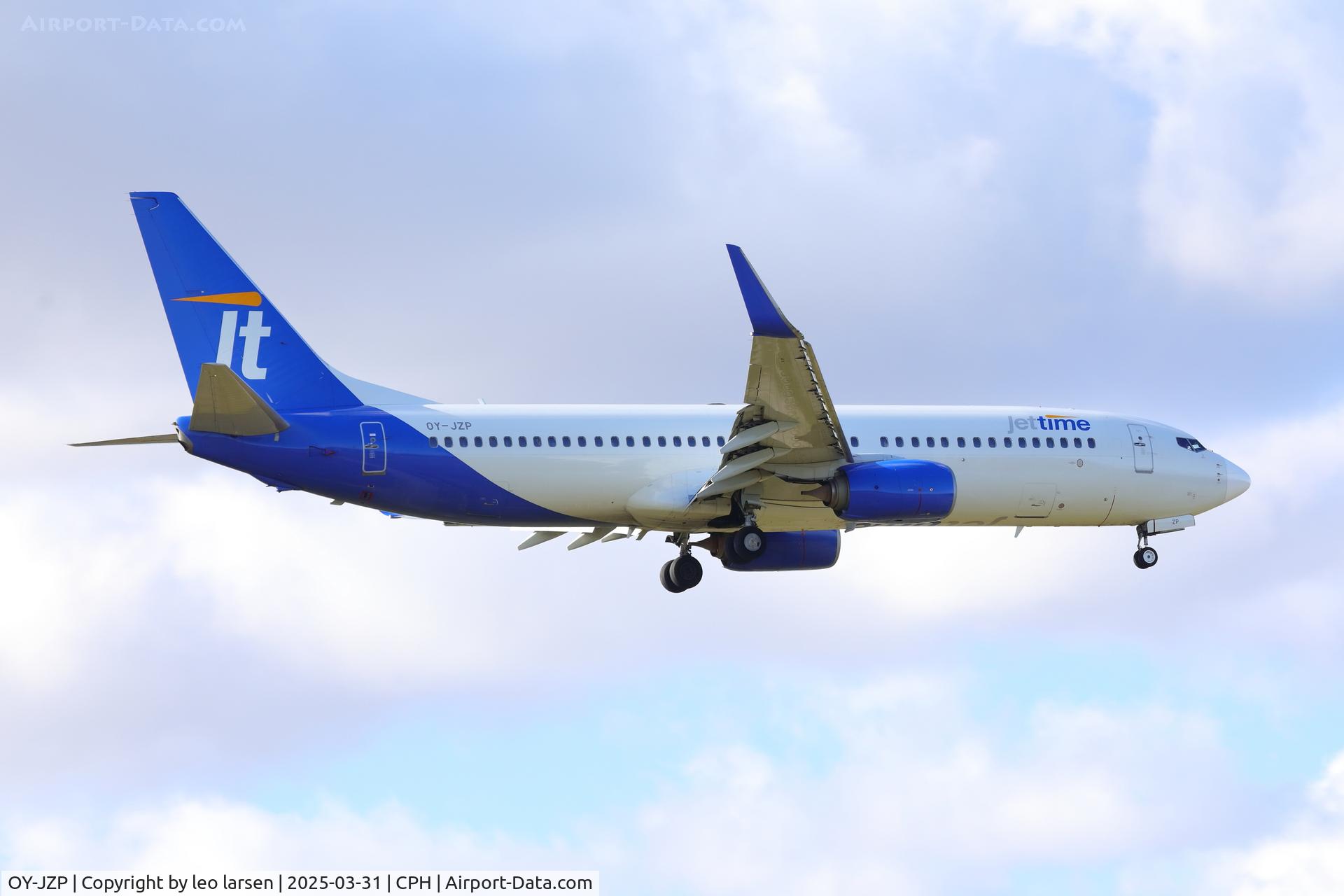 OY-JZP, 2011 Boeing 737-8U3 C/N 38071, Copenhagen 31.3.2025