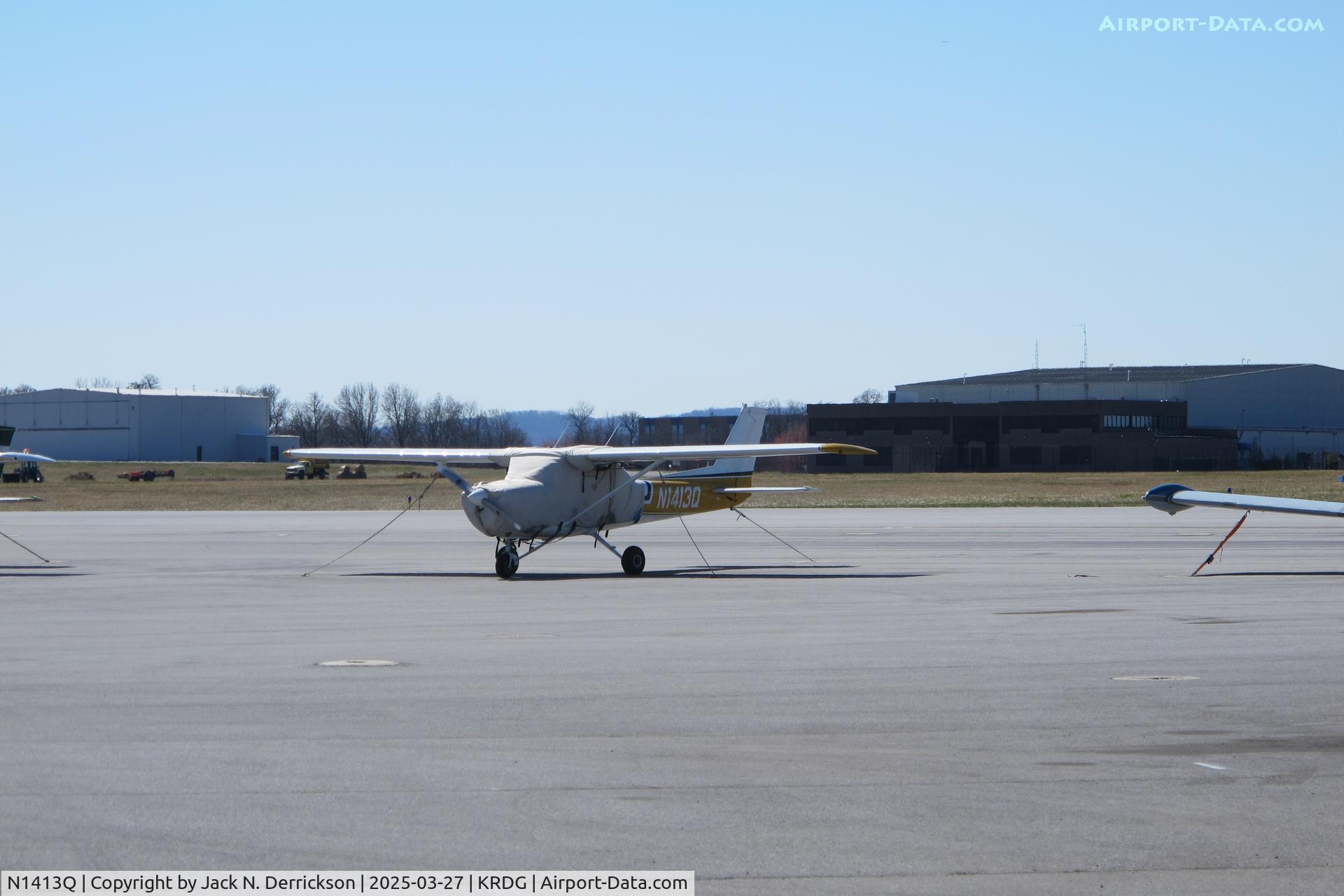 N1413Q, 1971 Cessna 150L C/N 15072713, 150 at Reading