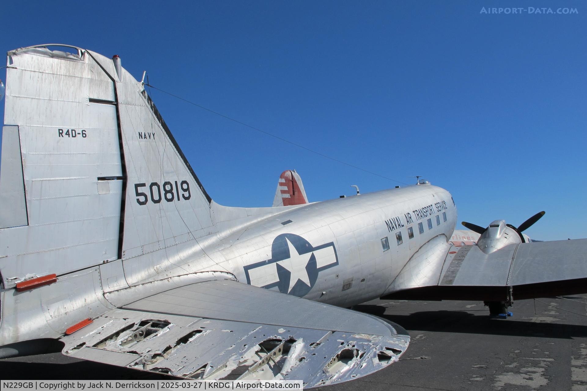 N229GB, 1944 Douglas C-47B-20-DK (R4D-6Z/DC-3) C/N 26874, C-47 at Reading