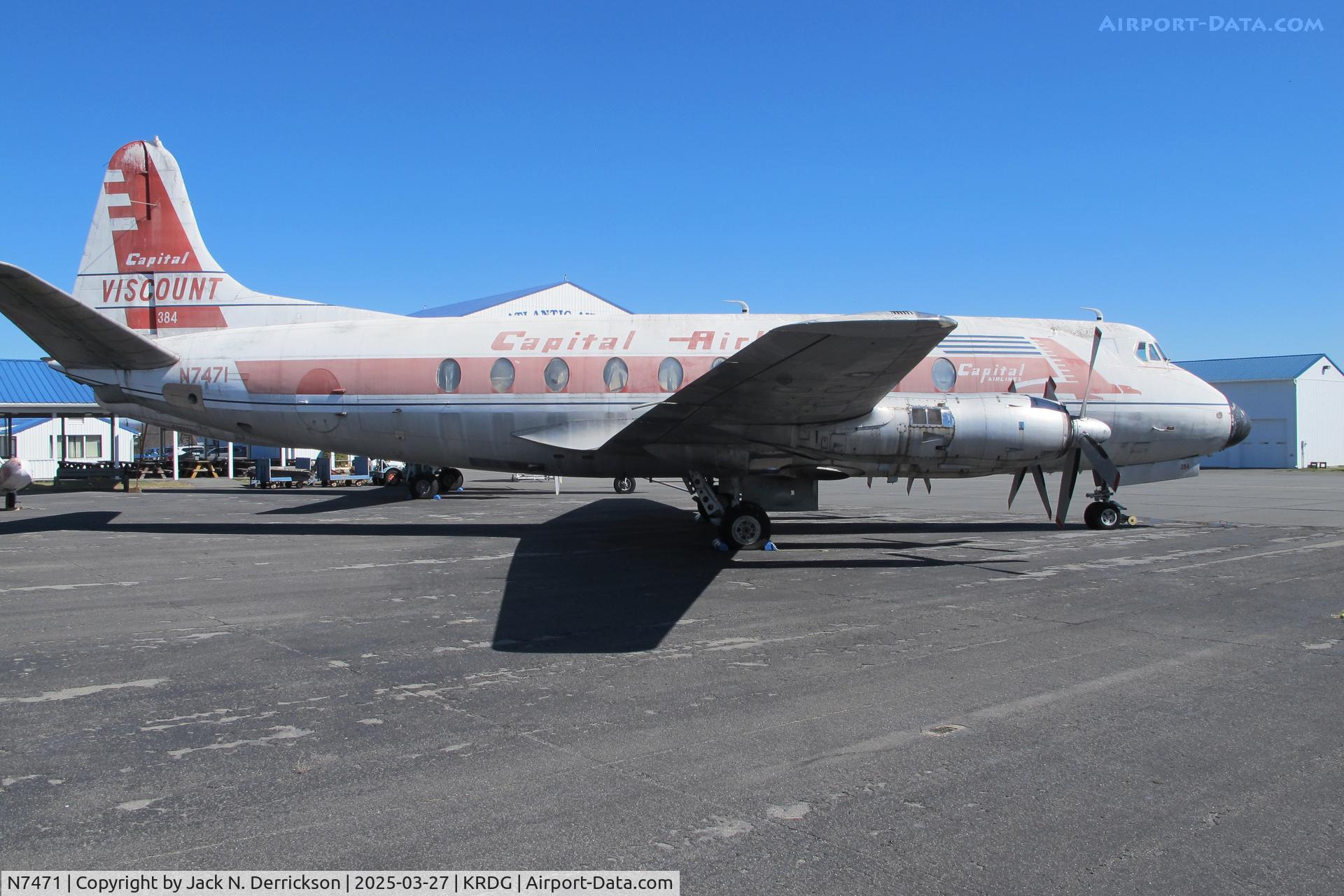 N7471, 1957 Vickers Viscount 797 C/N 233, Viscount at Reading