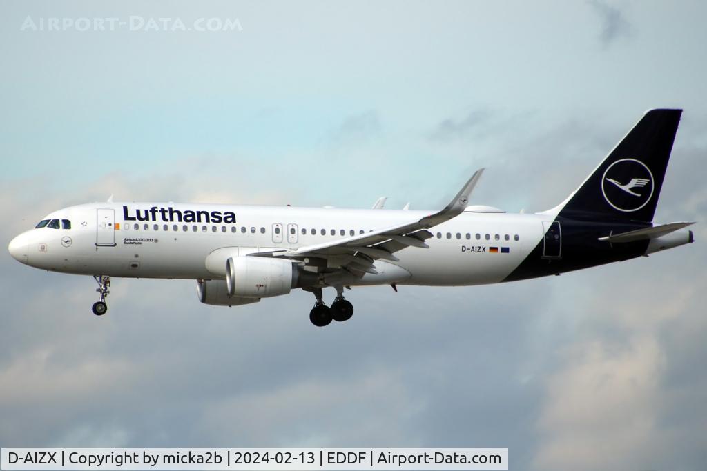D-AIZX, 2013 Airbus A320-214 C/N 5741, Landing