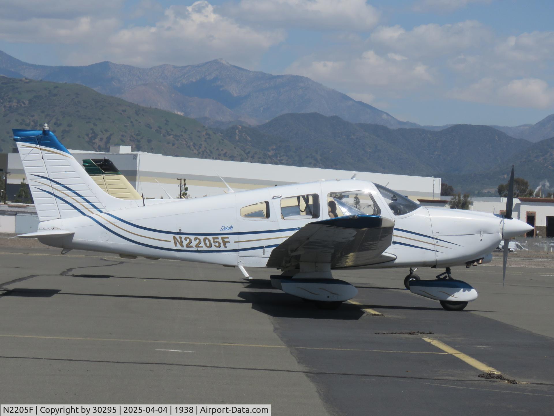 N2205F, 1978 Piper PA-28-236 Dakota C/N 28-7911049, New look