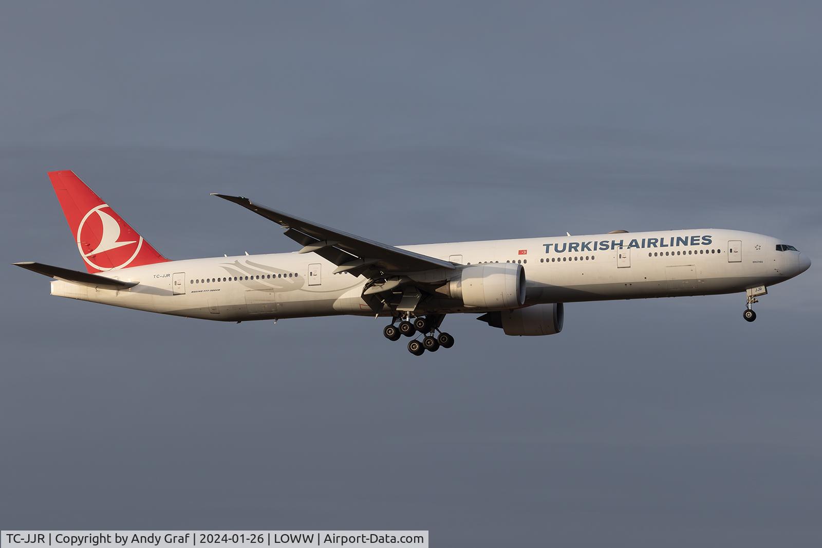 TC-JJR, 2014 Boeing 777-3F2/ER C/N 44116, Turkish Airlines 777-300