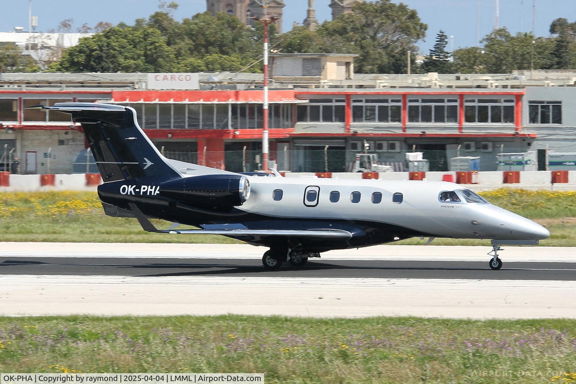 OK-PHA, 2021 Embraer EMB-505 Phenom 300 C/N 50500611, Embraer EMB-505 Phenom 300 OK-PHA Private Jet Charter
