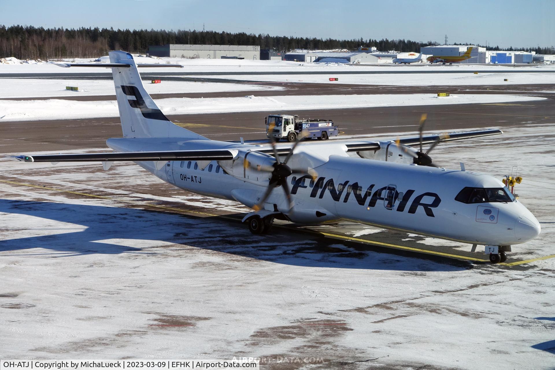 OH-ATJ, 2008 ATR 72-212A C/N 792, At Vantaa