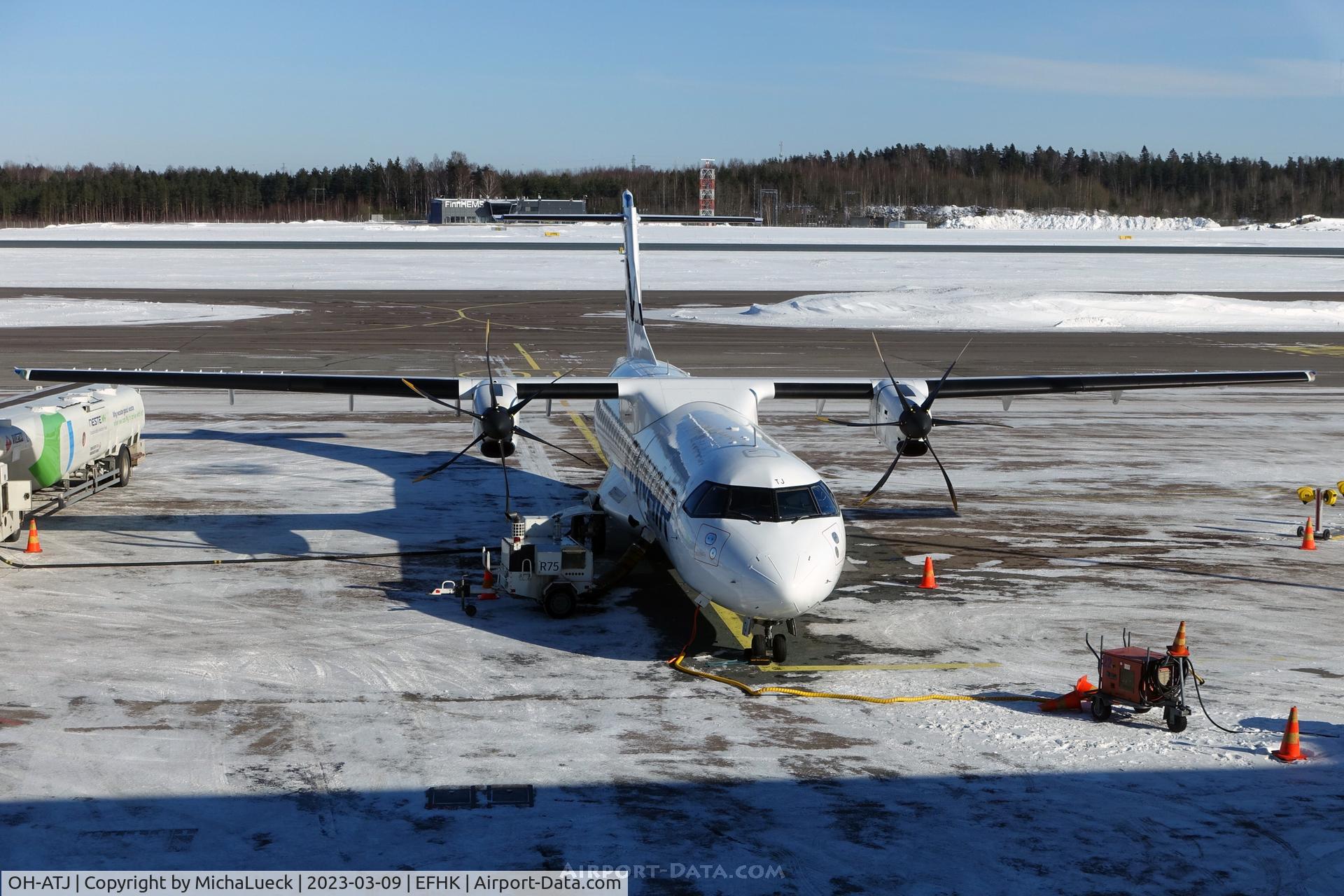 OH-ATJ, 2008 ATR 72-212A C/N 792, At Vantaa