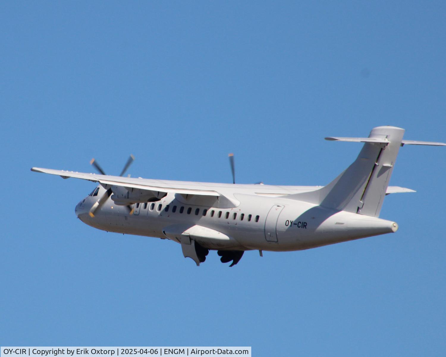 OY-CIR, 1988 ATR 42-312 C/N 107, OY-CIR in OSL