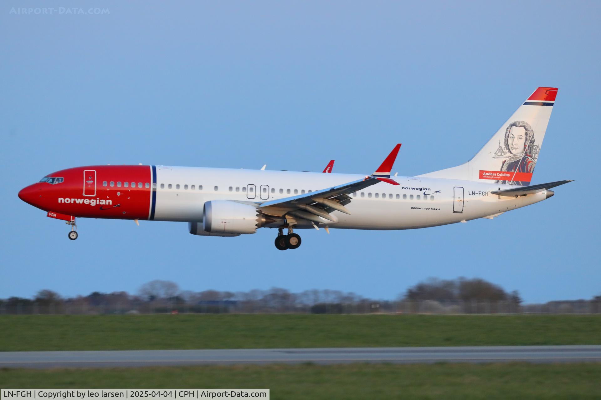 LN-FGH, 2022 Boeing 737-8 MAX C/N 43354, Copenhagen 4.4.2025