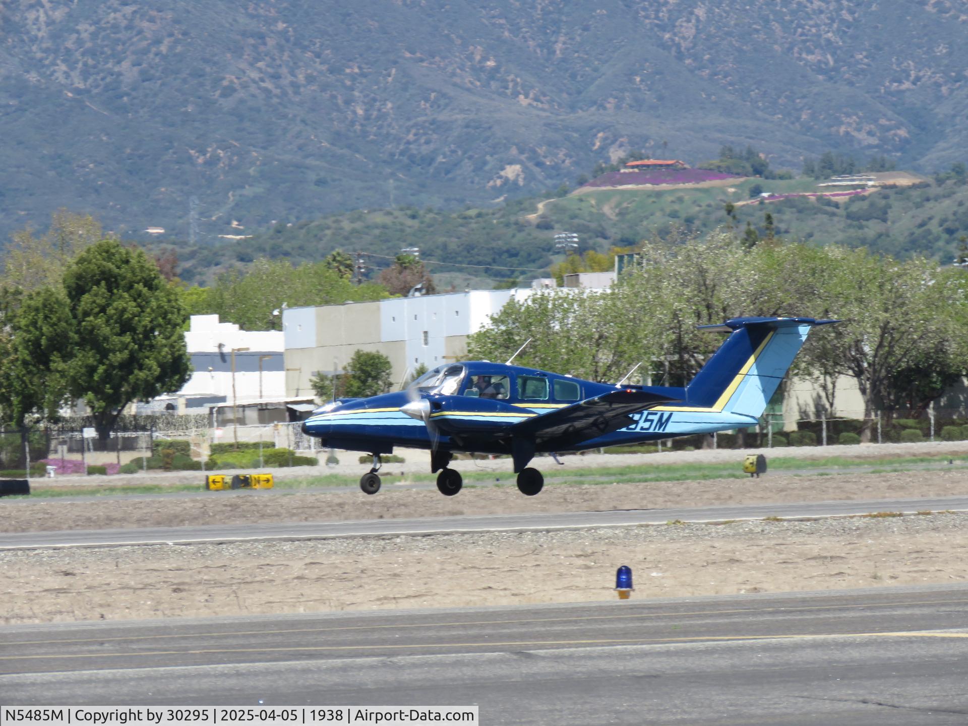 N5485M, 1978 Beech 76 Duchess C/N ME-32, Almost down