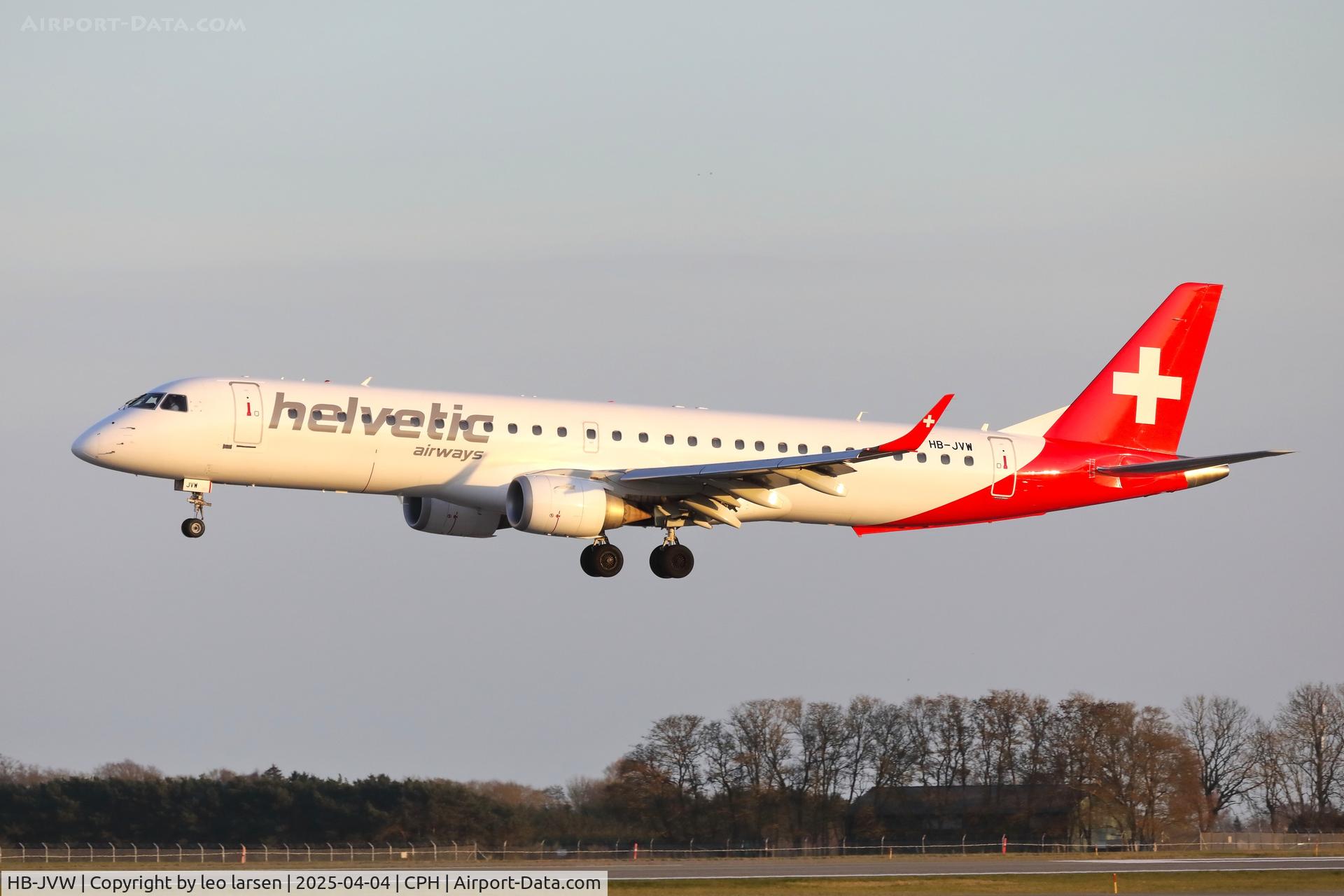 HB-JVW, 2011 Embraer ERJ-195AR (ERJ-190-200 IGW) C/N 19000434, Copenhagen 4.4.2025