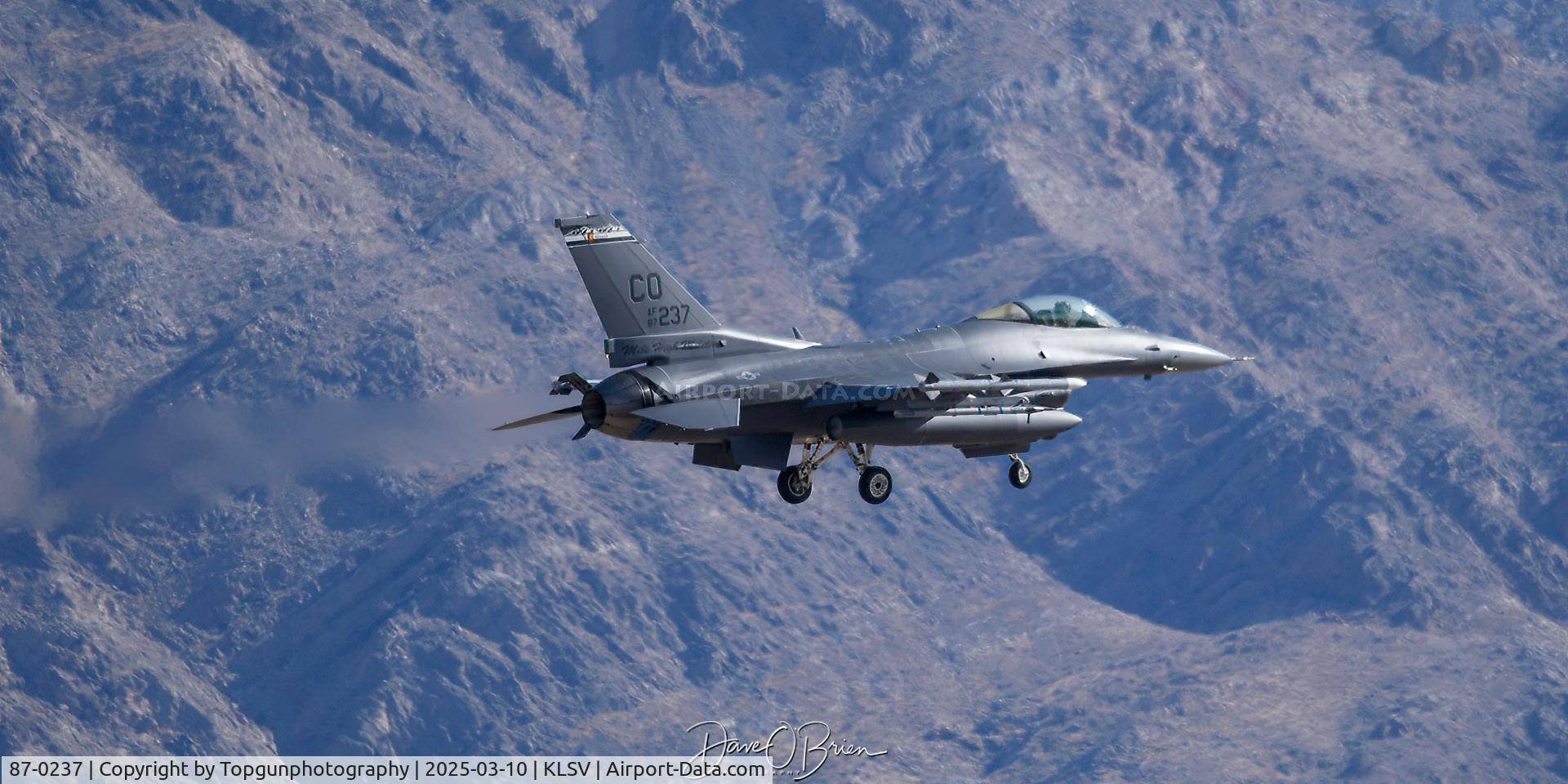 87-0237, 1987 Lockheed Martin F-16C Fighting Falcon C/N 5C-498, COBRA14 on short final