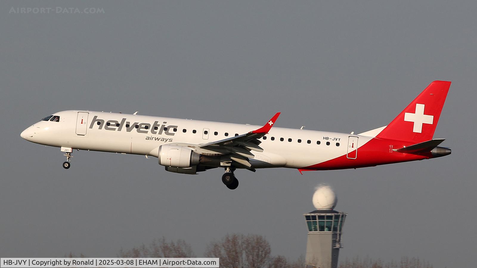 HB-JVY, 2013 Embraer 190STD (ERJ-190-100STD) C/N 19000603, at eham