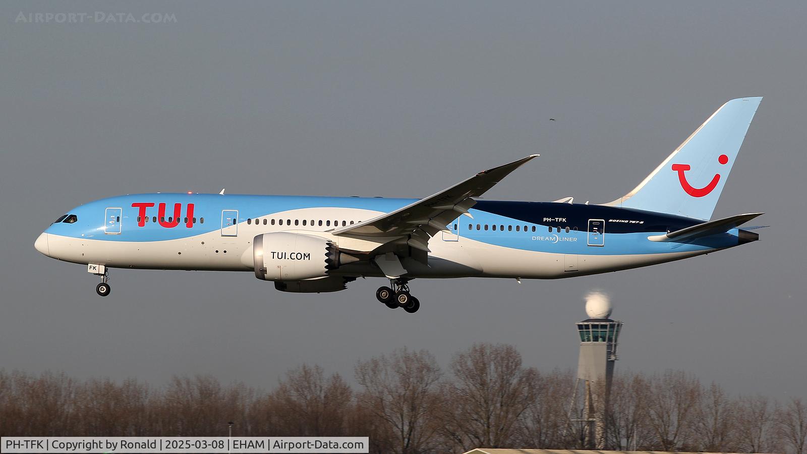 PH-TFK, 2014 Boeing 787-8 Dreamliner Dreamliner C/N 36427, at eham