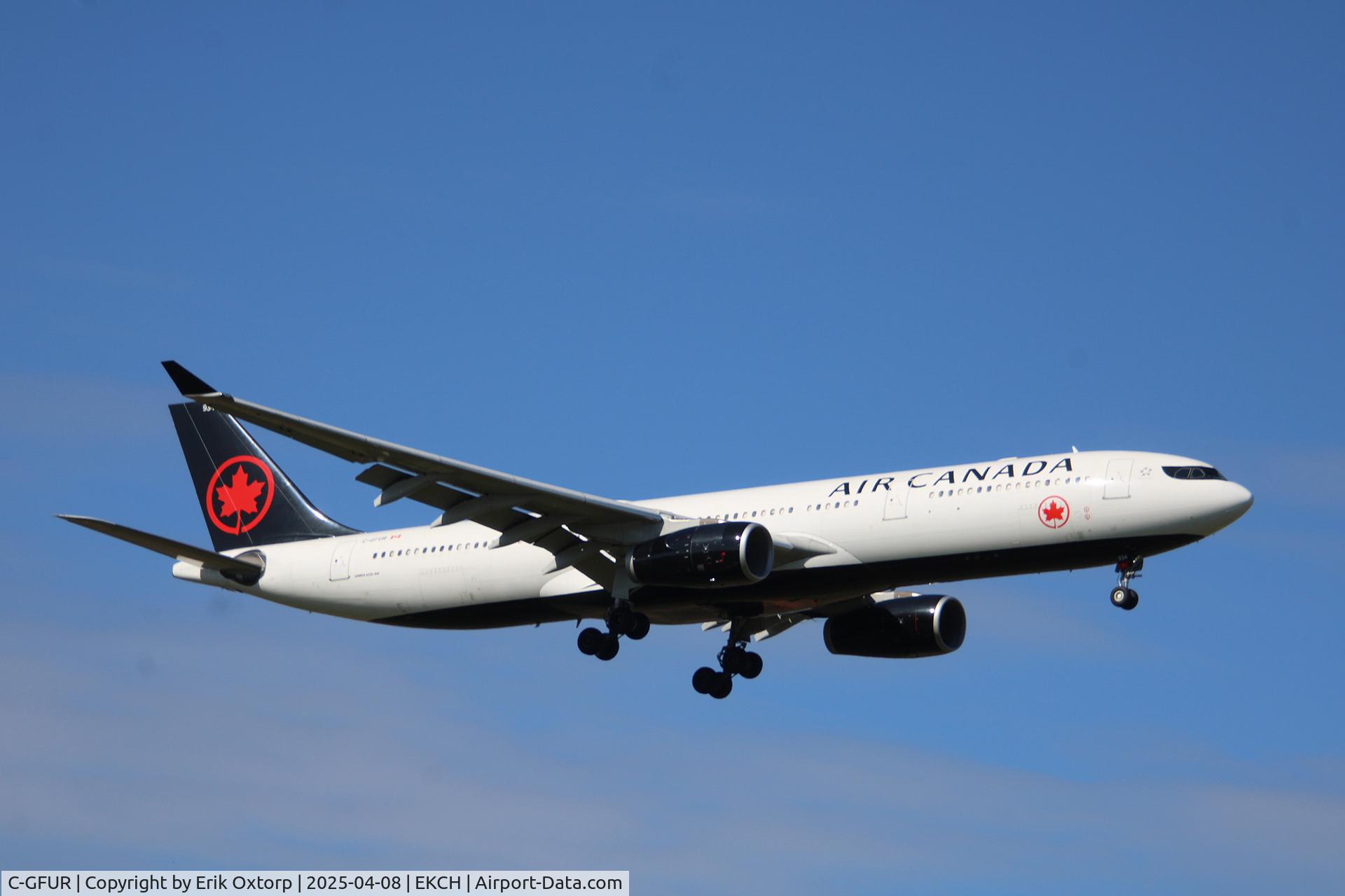 C-GFUR, 2000 Airbus A330-343 C/N 344, C-GFUR landing rw 04L