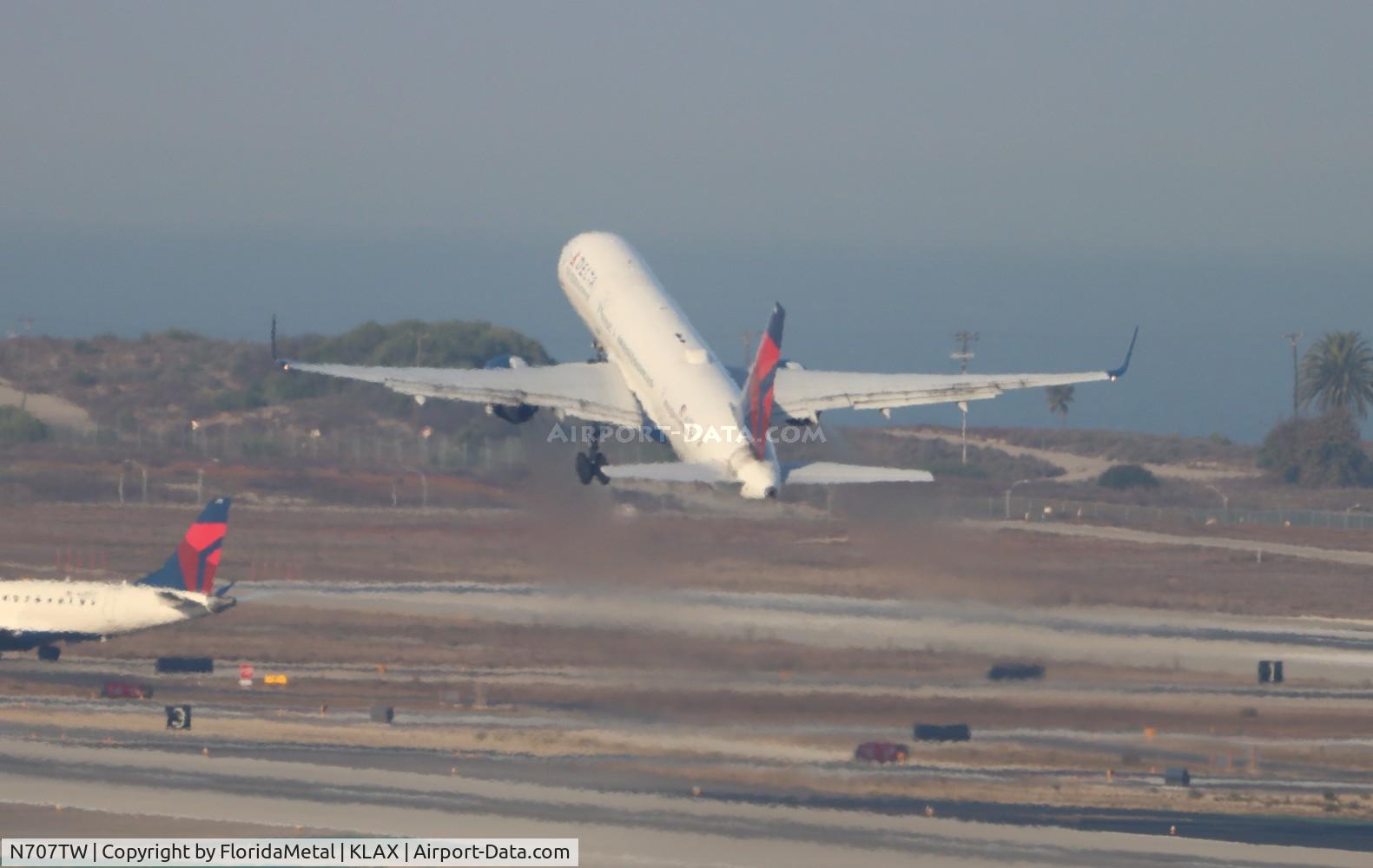 N707TW, 1997 Boeing 757-2Q8 C/N 27625, DAL 752 zx lax-dca