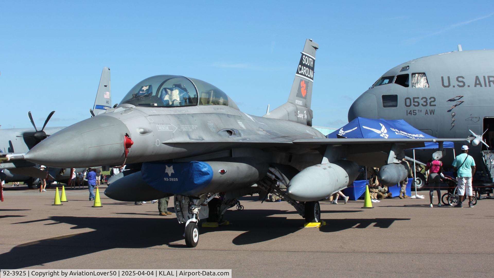 92-3925, 1992 Lockheed F-16D Fighting Falcon C/N CD-38, F-16D