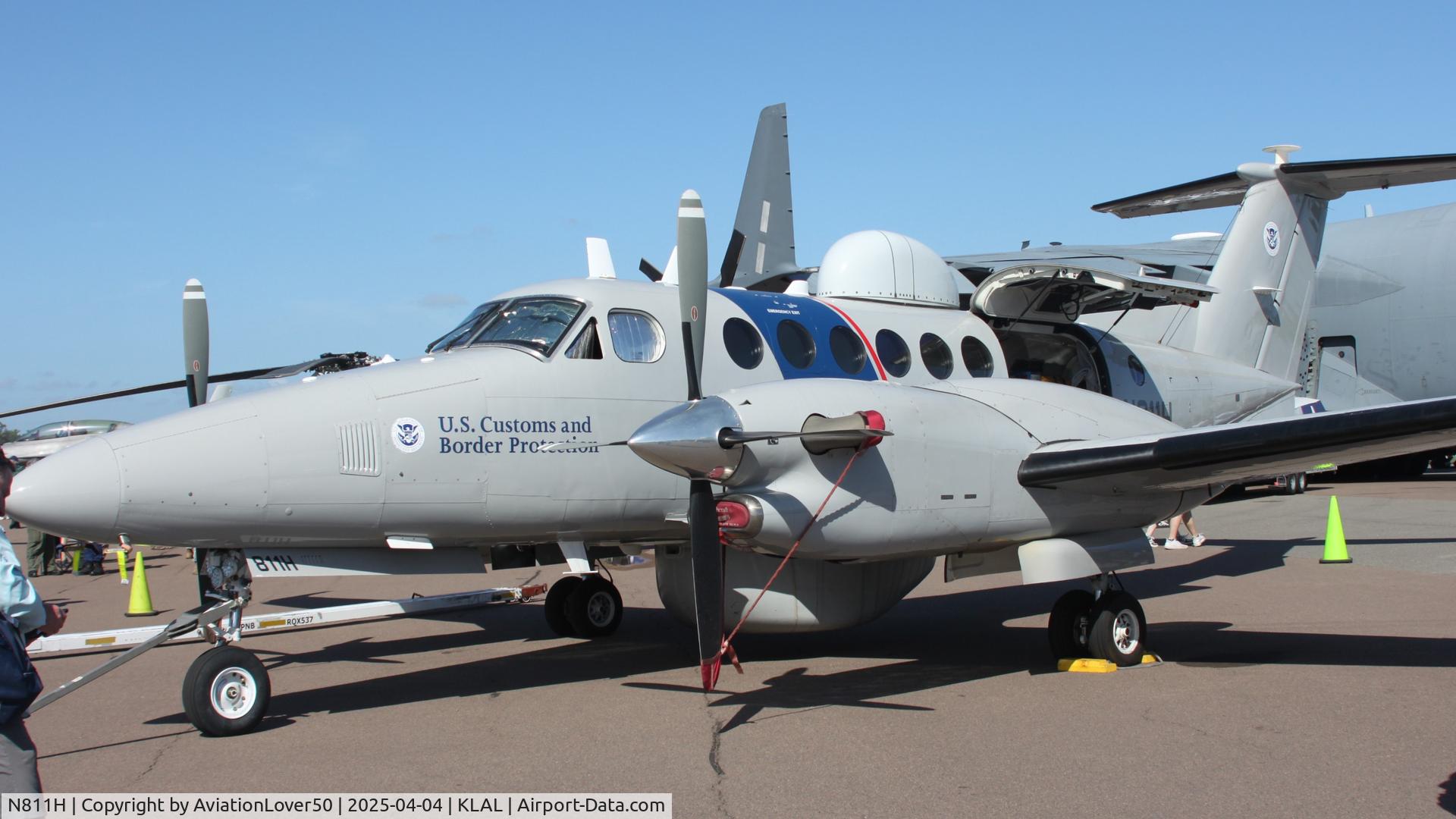 N811H, 2017 Beechcraft B300C King Air C/N FM-73, USCBP King Air 350C