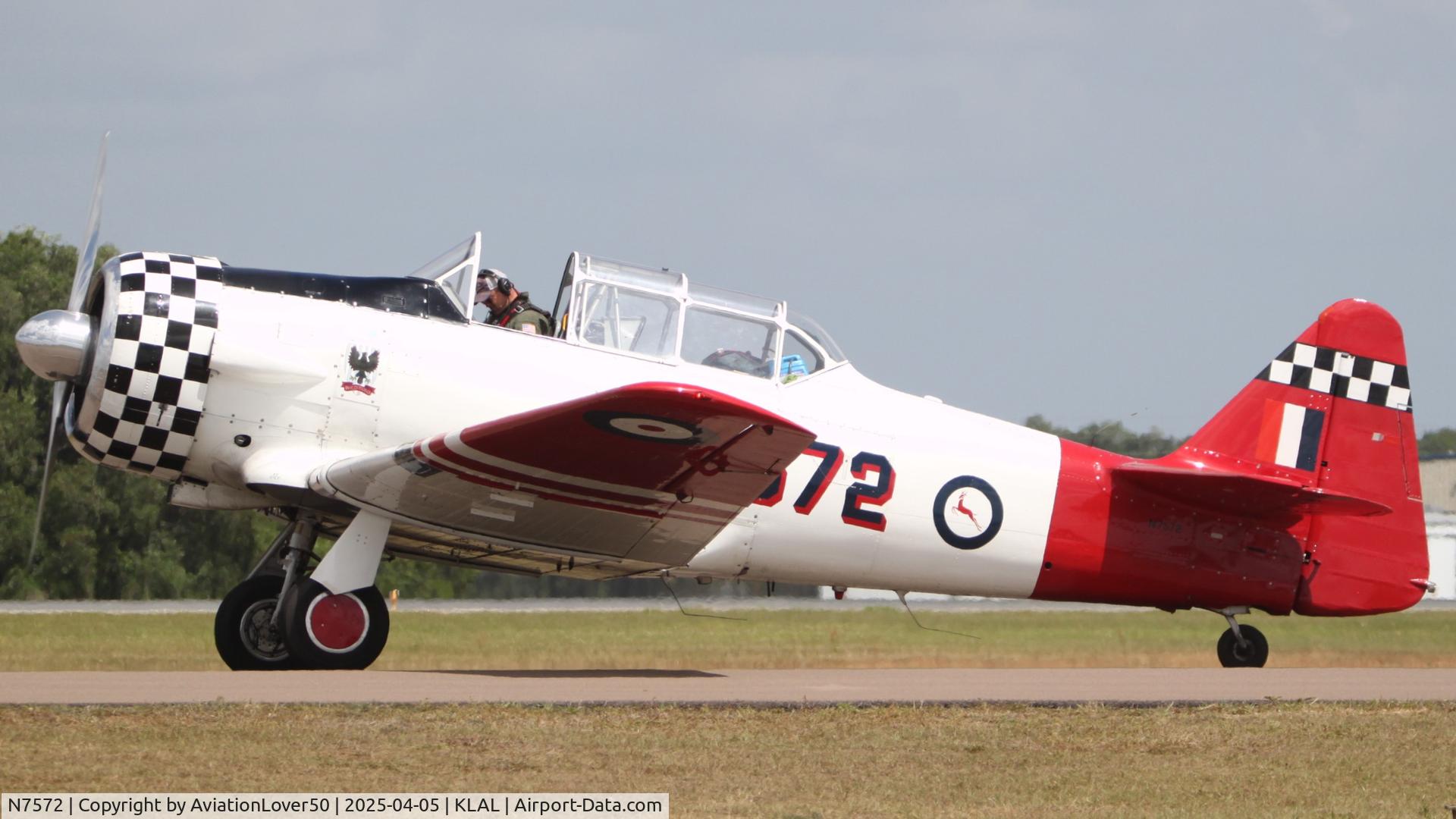 N7572, 1941 North American AT-6D Texan C/N 41-34018, AT-6D