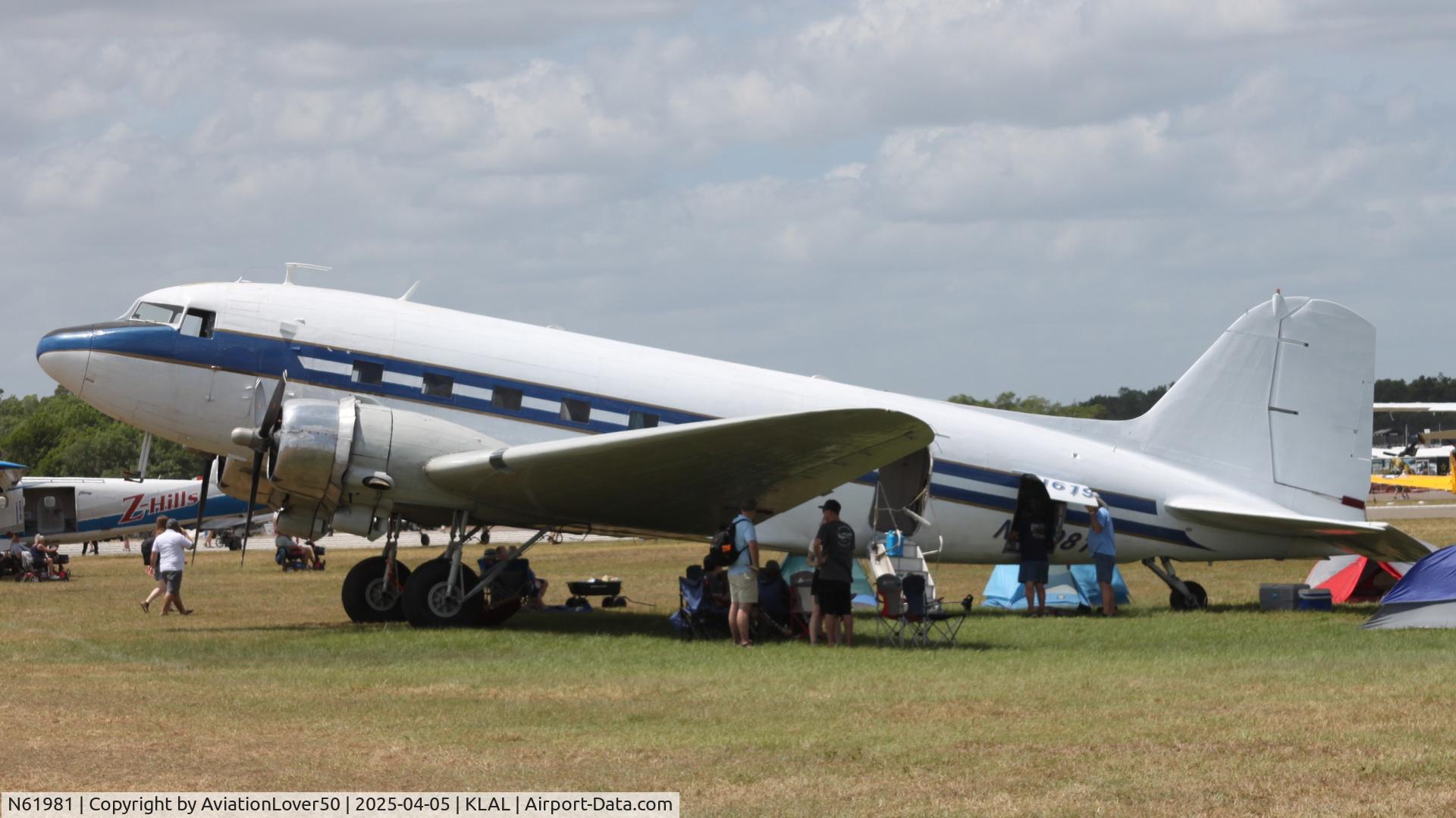 N61981, 1940 Douglas DC-3A C/N 2216, DC-3A