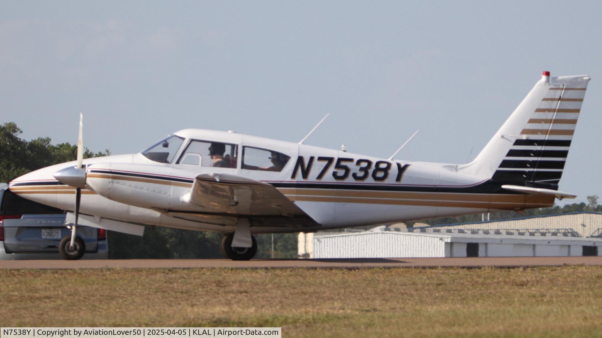 N7538Y, 1964 Piper PA-30 Twin Comanche C/N 30-602, PA-30