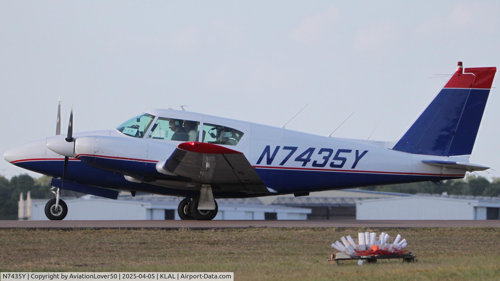 N7435Y, 1964 Piper PA-30-160 Twin Comanche Twin Comanche C/N 30-498, Twin Comanche