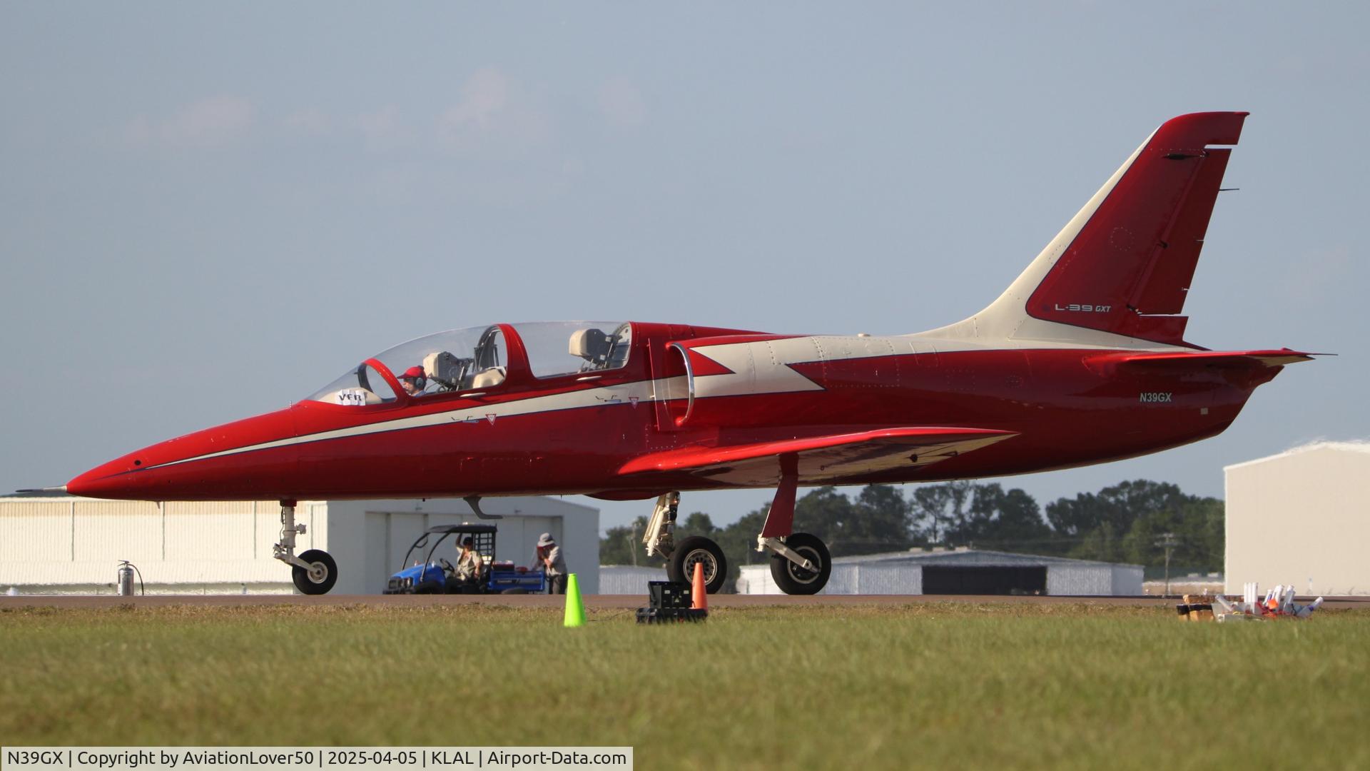 N39GX, 1982 Aero L-39 Albatros Albatros C/N 232205, L-39GXT