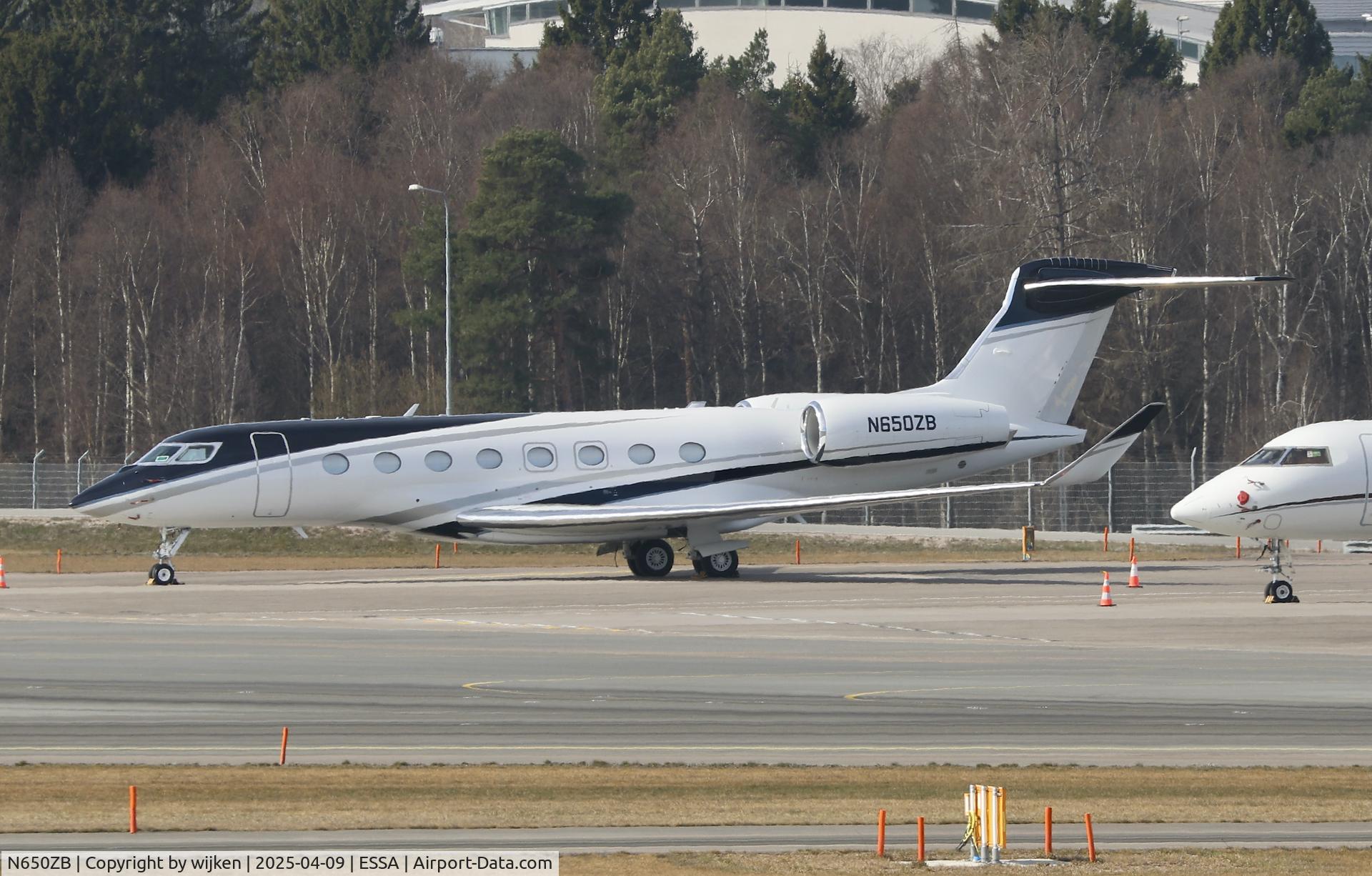 N650ZB, 2022 Gulfstream GVI (G650ER) C/N 6520, Ramp M