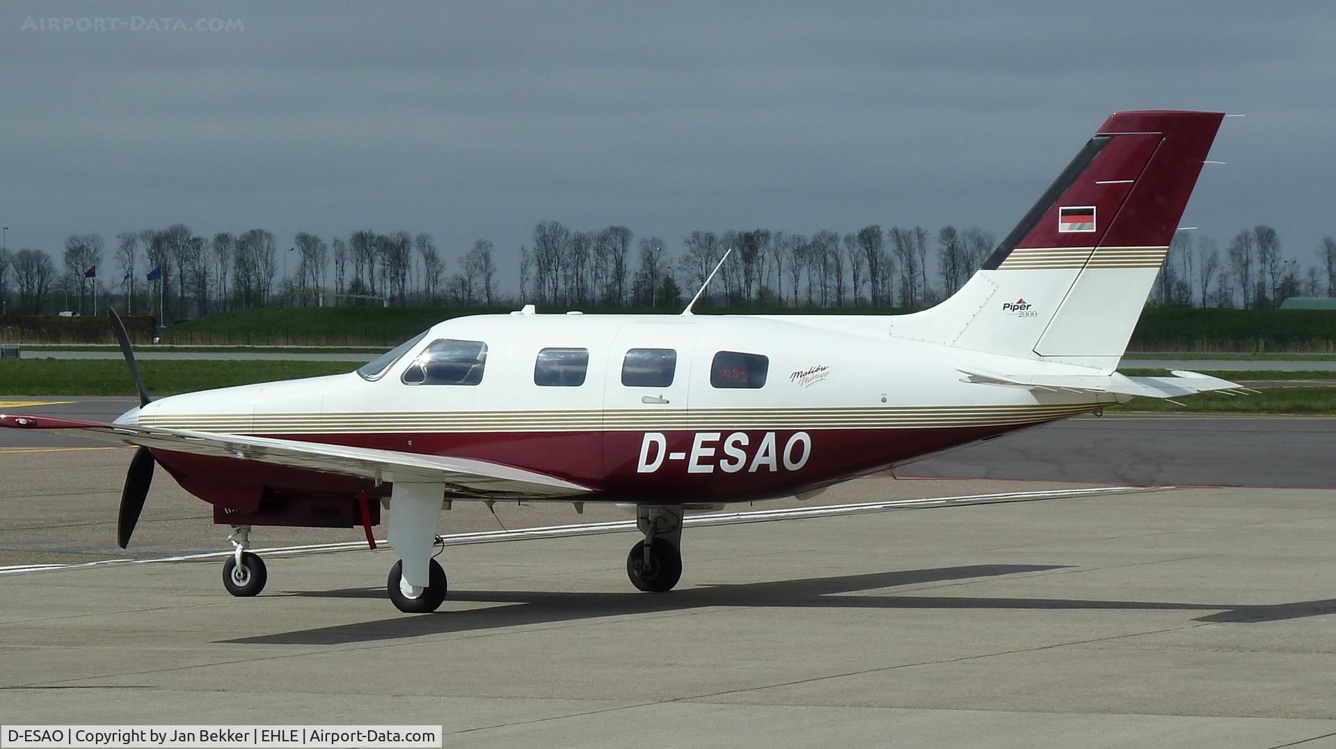 D-ESAO, 2000 Piper PA-46-350P Malibu Mirage Malibu Mirage C/N 4636282, Lelystad Airport