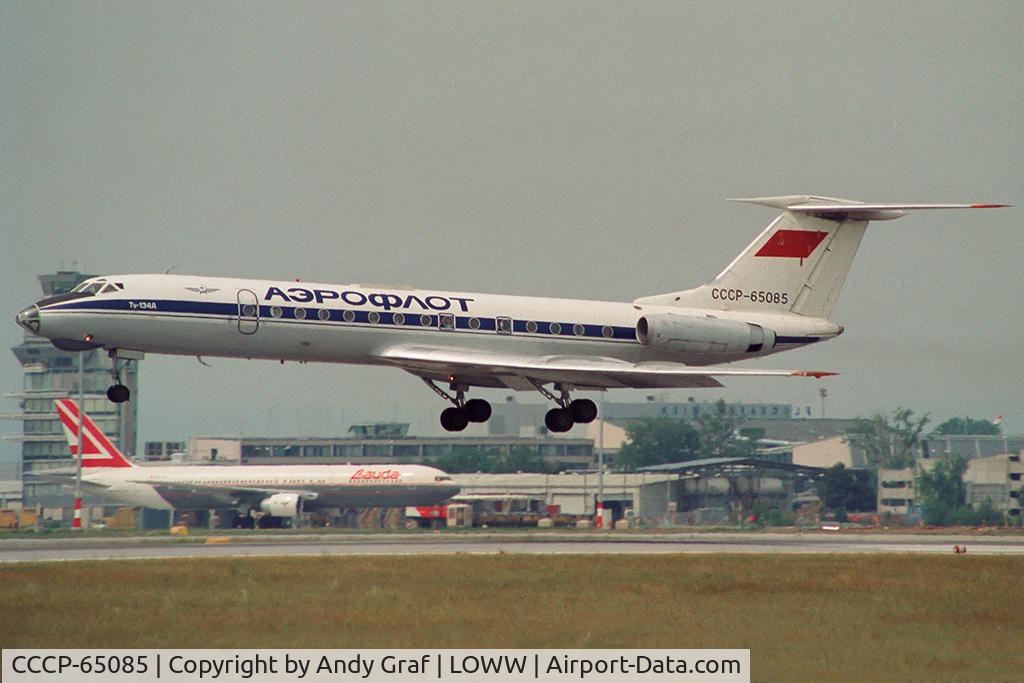 CCCP-65085, 1977 Tupolev Tu-134A C/N 60123, Aeroflot Tu134A