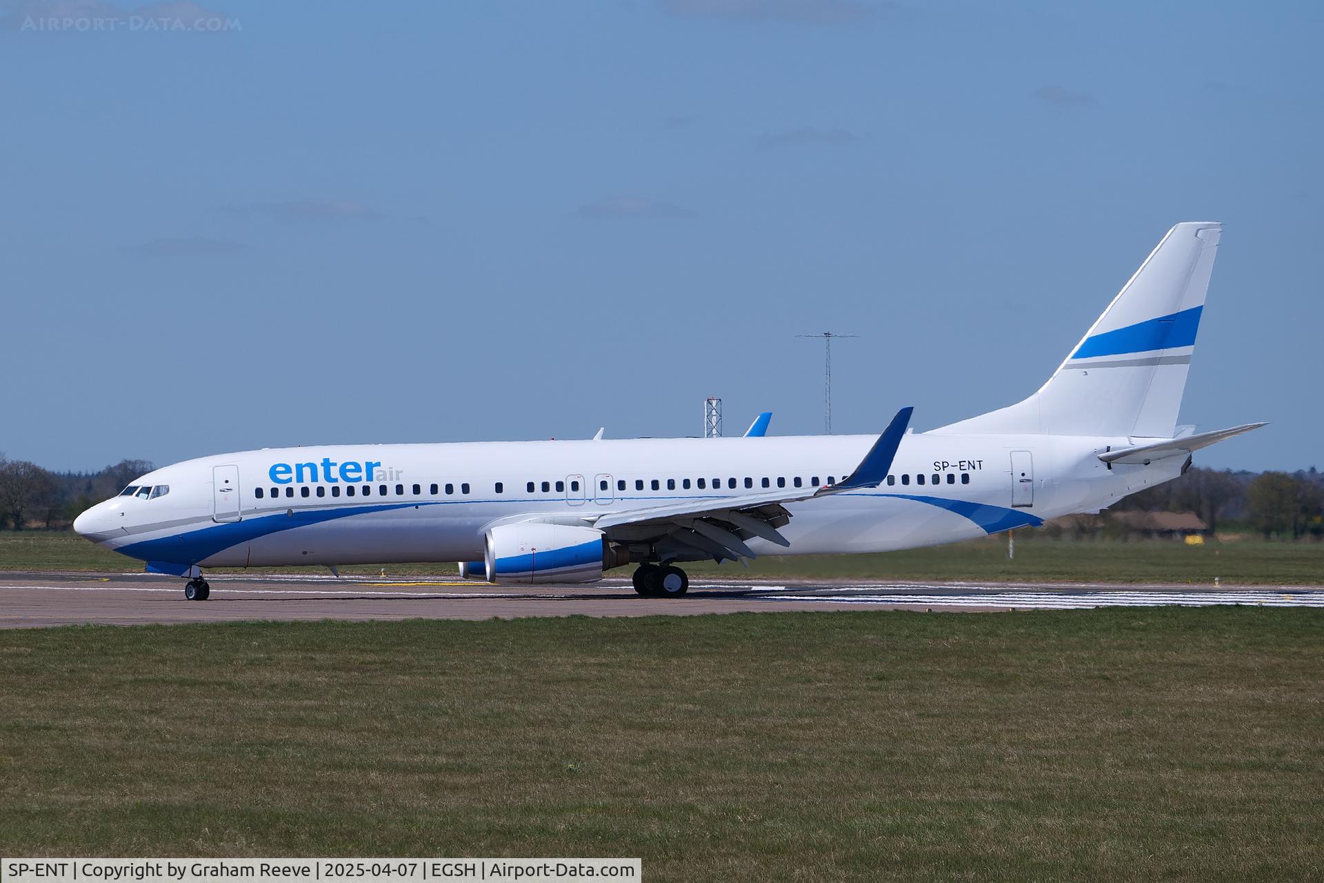 SP-ENT, 2000 Boeing 737-8AS C/N 29926, Just landed at Norwich.