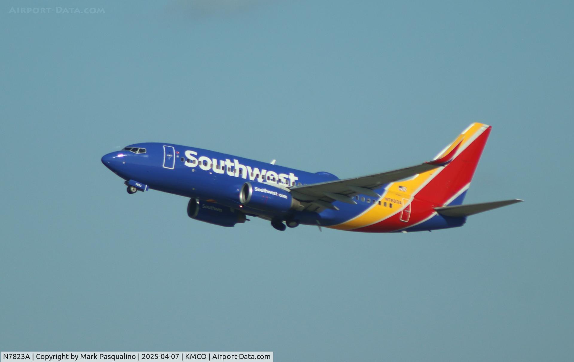 N7823A, 2003 Boeing 737-7CT C/N 32749, Boeing 737-7CT
