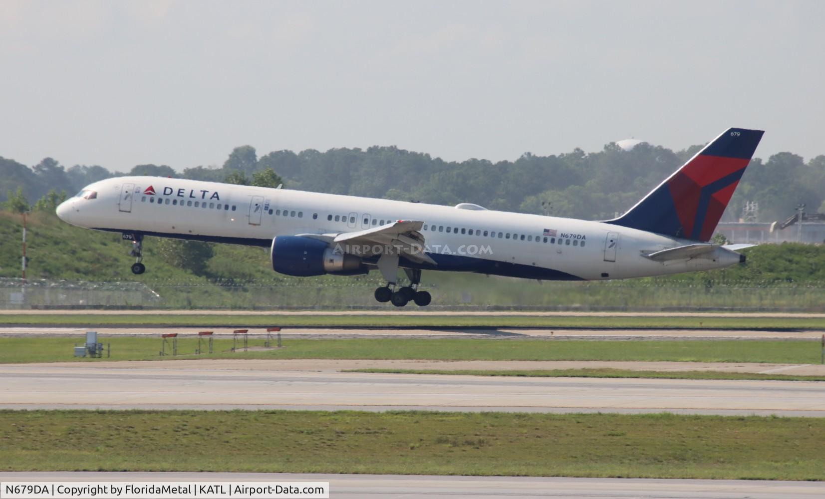 N679DA, 1992 Boeing 757-232 C/N 26955, DAL 752 zx den-atl