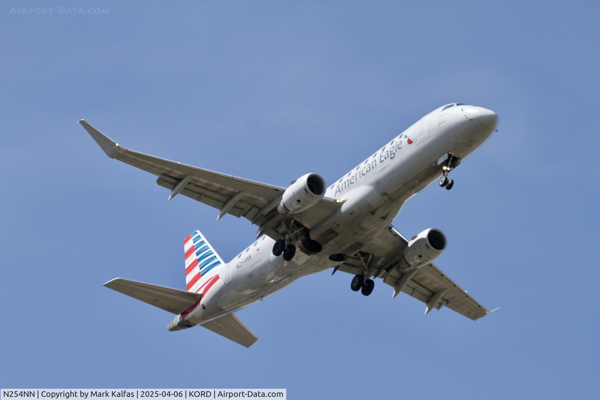 N254NN, 2017 Embraer 175LR (ERJ-170-200LR) C/N 17000650, E75L Envoy /American Eagle Embraer 175LR  N254NN arriving 10R KORD