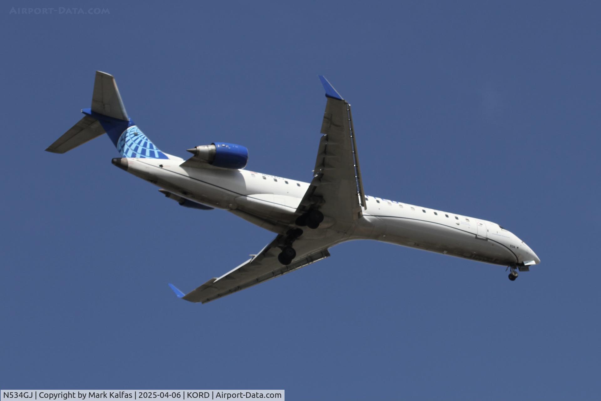 N534GJ, 2005 Bombardier CRJ-702 (CL-600-2C10) Regional Jet C/N 10225, CRJ7 GoJet / United Express  Bombardier CRJ-550  N534GJ 10R approach KORD