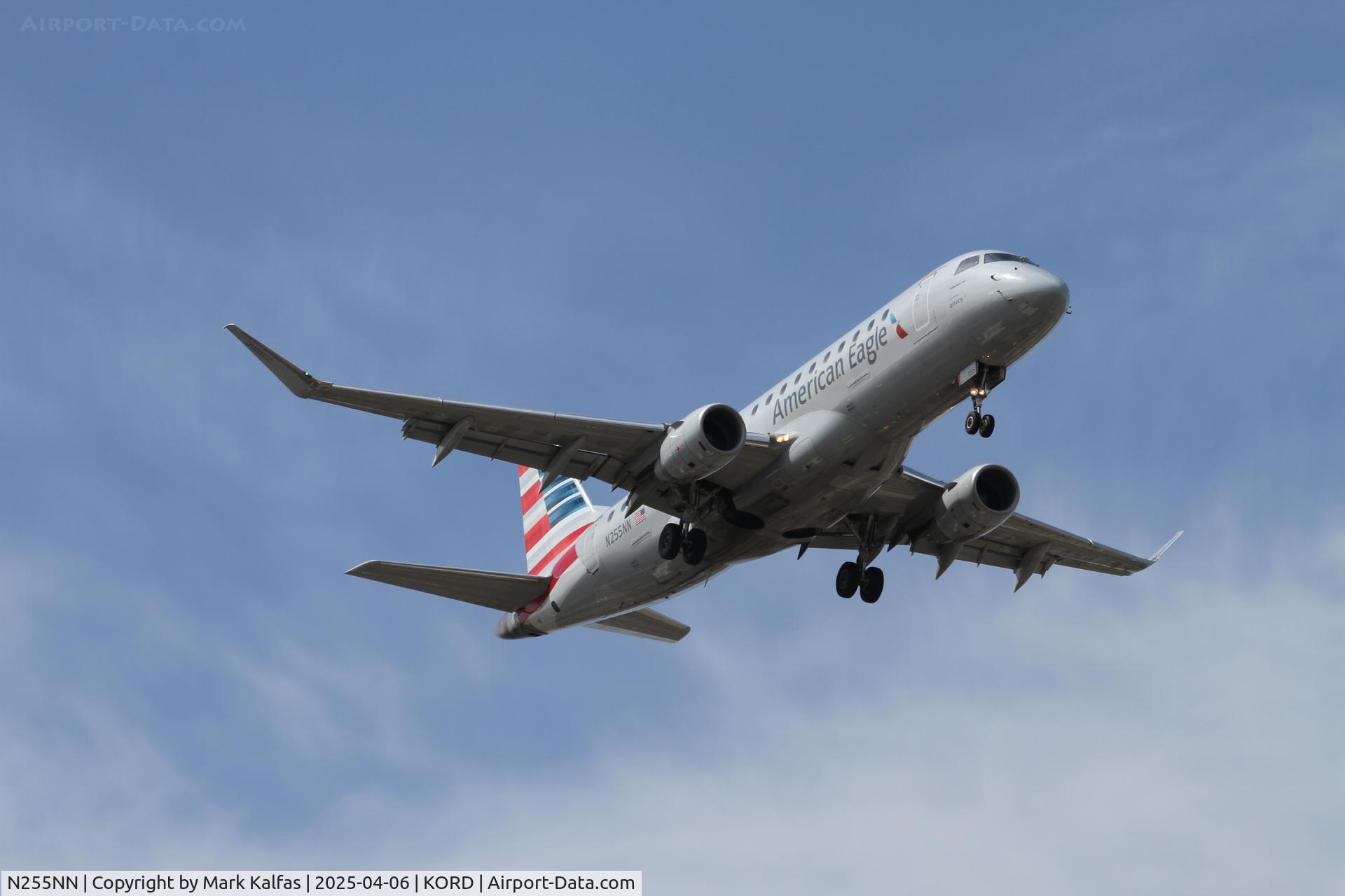 N255NN, 2017 Embraer 175LR (ERJ-170-200LR) C/N 17000664, E75L Envoy / American Eagle Embraer 175LR  N255NN on approach to 10 C KORD