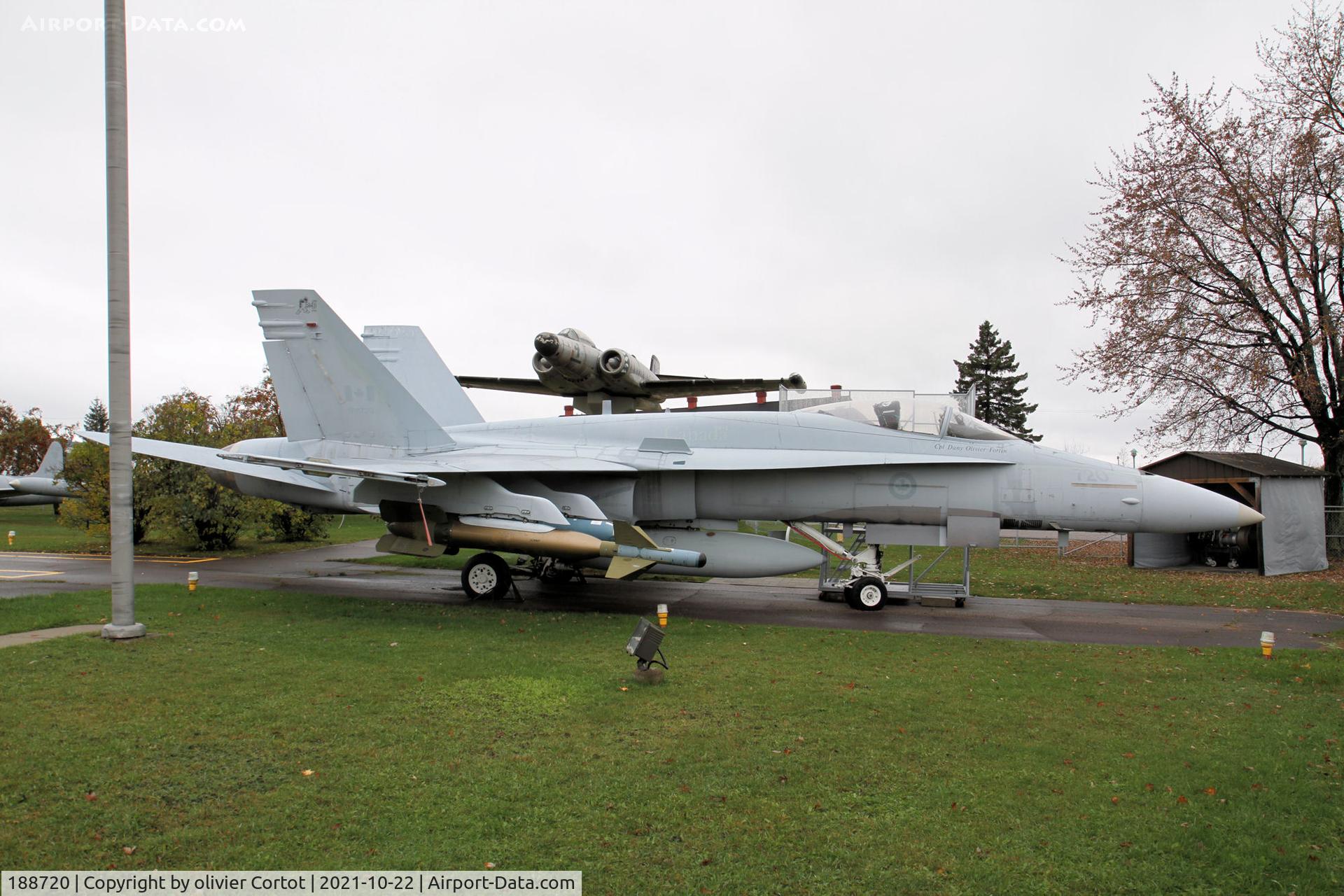 188720, McDonnell Douglas CF-188A Hornet C/N 181/A142A, museum exhibit