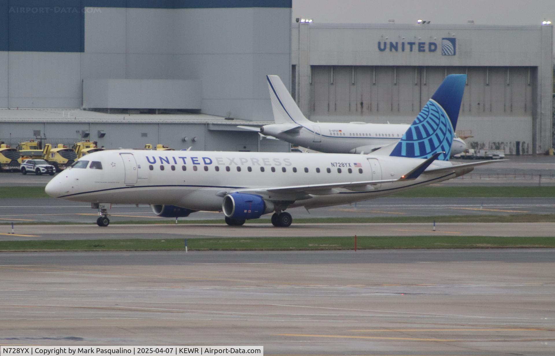 N728YX, 2015 Embraer 175LR (ERJ-170-200LR) C/N 17000510, ERJ-170-200LR