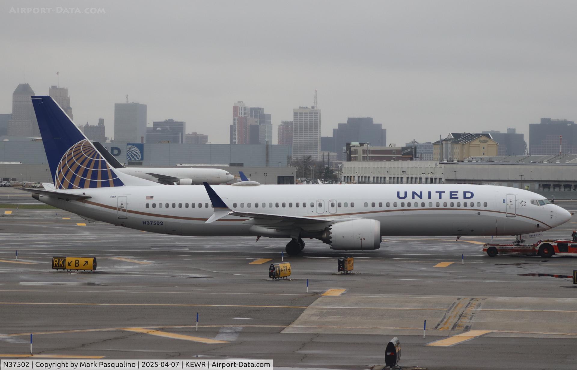 N37502, 2018 Boeing 737-9 MAX C/N 43431, Boeing 737-9 MAX
