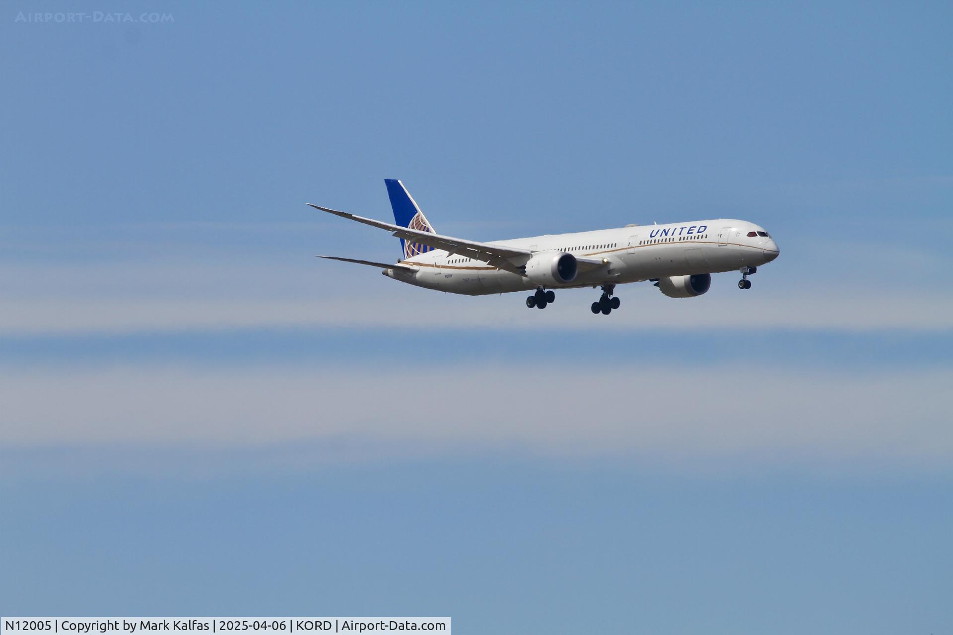N12005, 2019 Boeing 787-10 Dreamliner Dreamliner C/N 40937, N78X UNITED AIRLINES BOEING 787-10 DREAMLINER N12005, 10C approach KORD