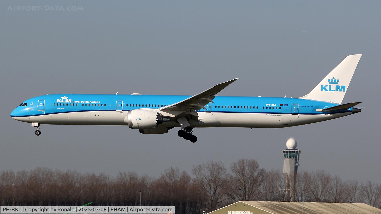 PH-BKL, Boeing 787-10 Dreamliner C/N 42501, at eham