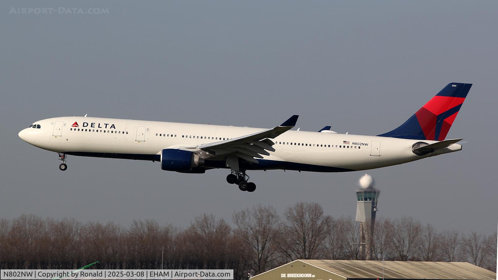 N802NW, 2003 Airbus A330-323 C/N 0533, at eham