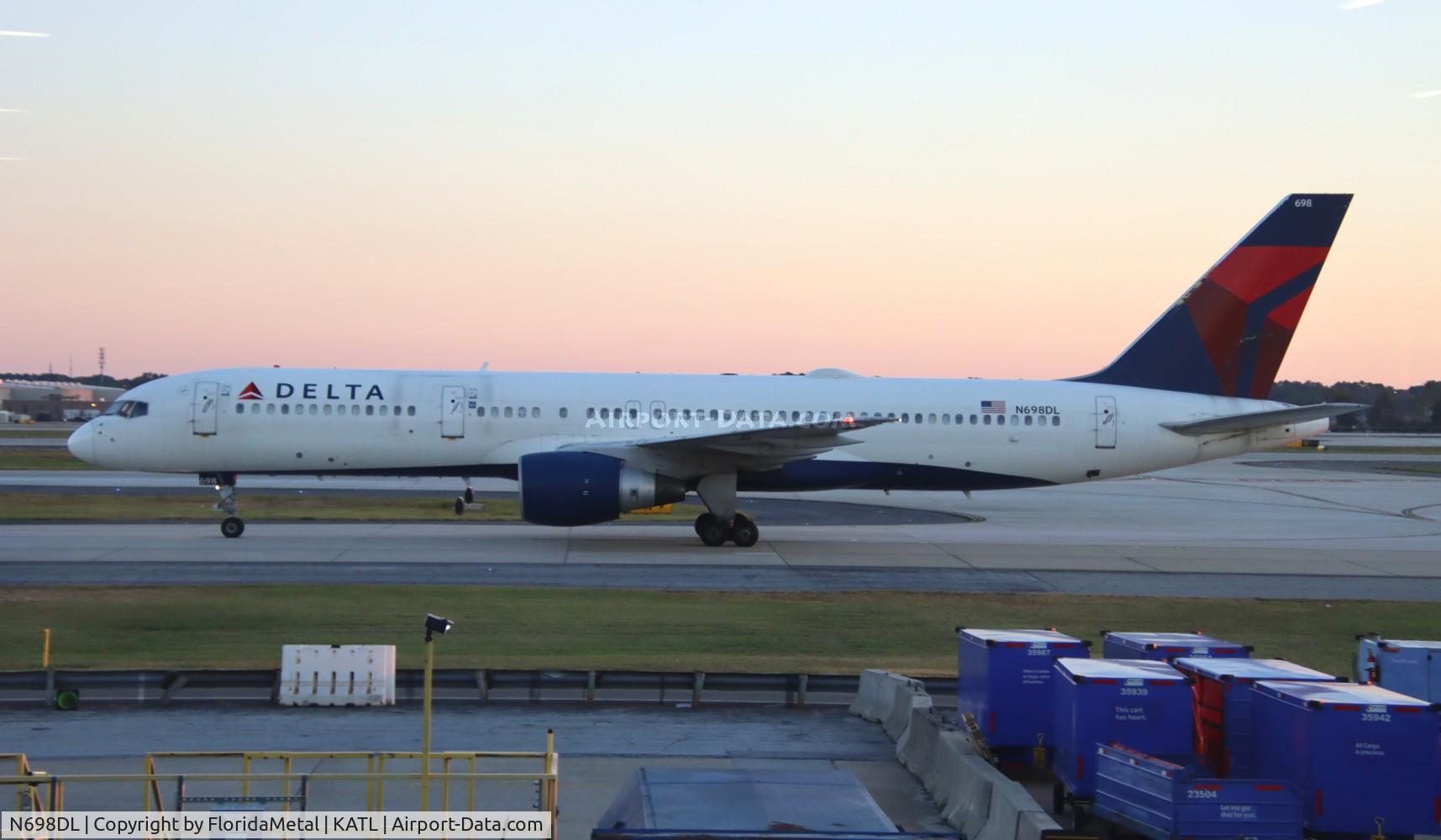 N698DL, 1999 Boeing 757-232 C/N 29911, DAL 752 zx atl-mci