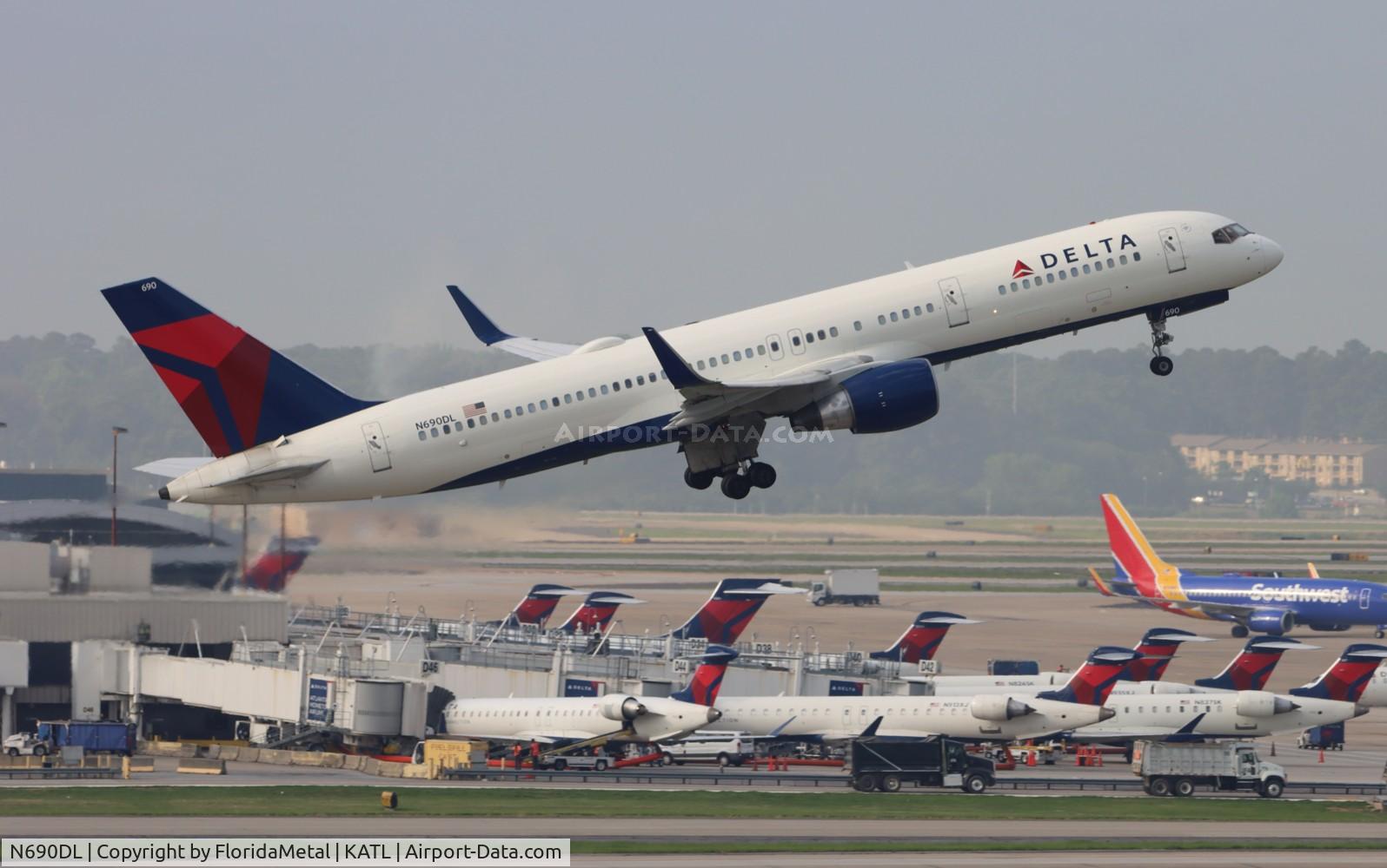 N690DL, 1998 Boeing 757-232 C/N 27585, DAL 752 zx atl-mci