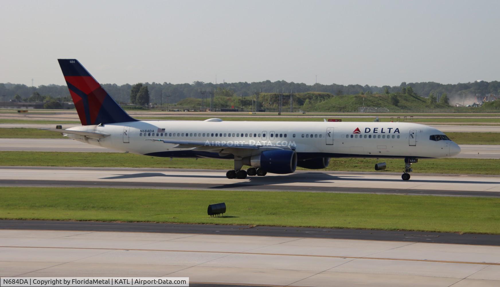 N684DA, 1993 Boeing 757-232 C/N 27104, DAL 752 zx 