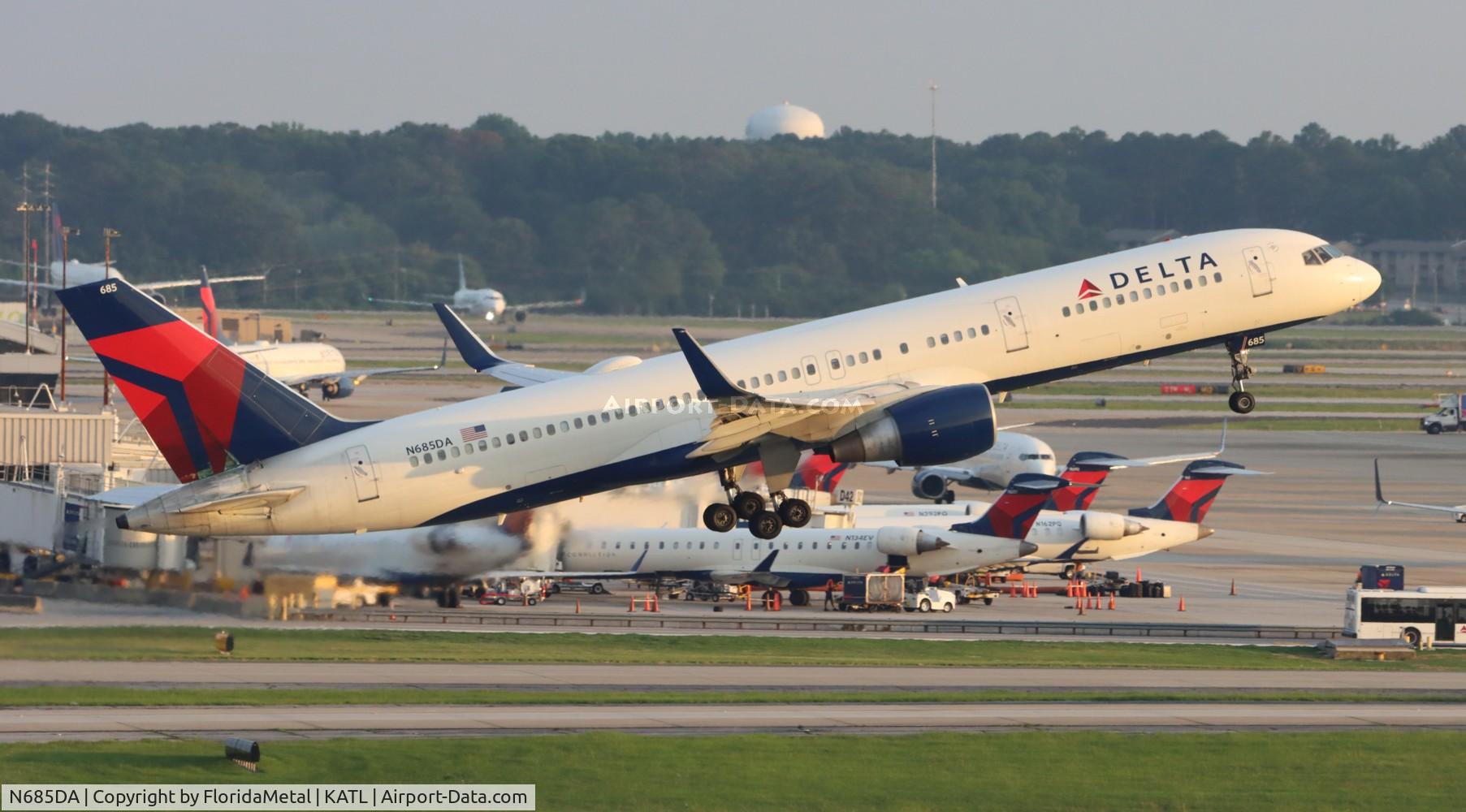 N685DA, 1995 Boeing 757-232 C/N 27588, DAL 752 zx atl-mke
