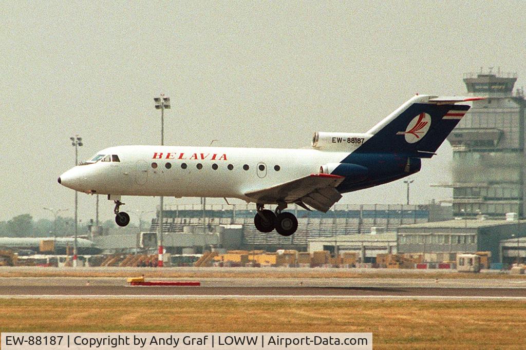 EW-88187, 1976 Yakovlev Yak-40 C/N 9620748, Belavia Y40
