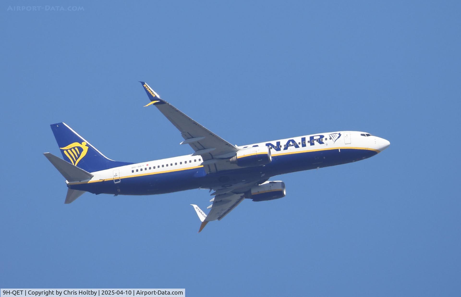 9H-QET, 2008 Boeing 737-8AS C/N 33628, Over Amwell, Herts into Stansted Essex (EGSS)