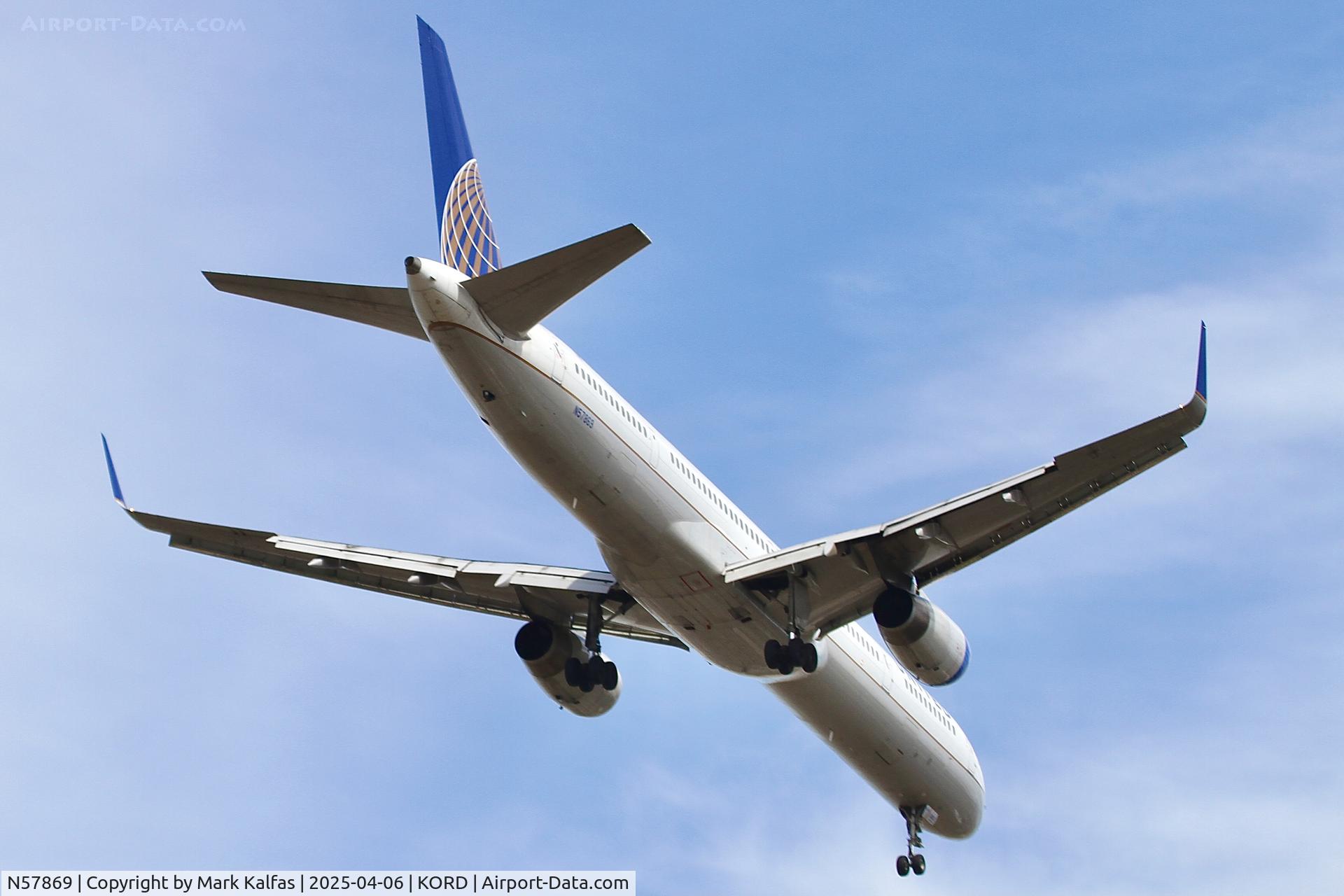 N57869, 2002 Boeing 757-33N C/N 32593, B753 United Airlines Boeing 757-33N, N57869 10R approach 10R KORD