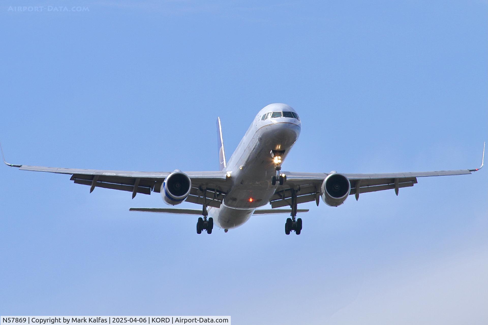 N57869, 2002 Boeing 757-33N C/N 32593, B753 United Airlines Boeing 757-33N, N57869 10R approach 10R KORD