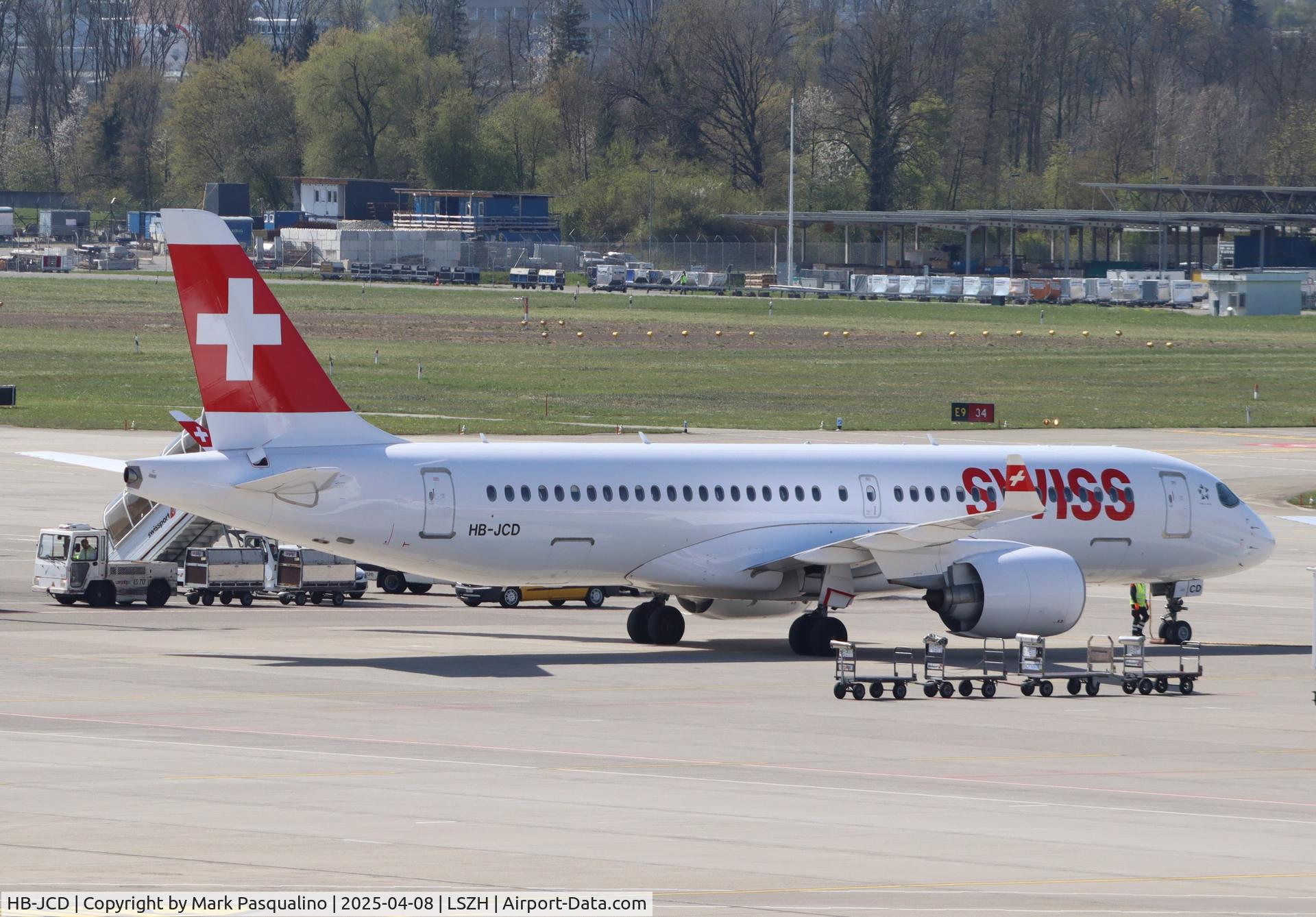 HB-JCD, 2017 Bombardier CSeries CS300 (BD-500-1A11) C/N 55013, Airbus A220-371